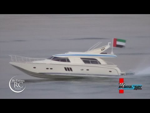 The Fastest RC SPEED YACHT Ever with U.A.E flag